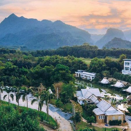 Nang Non Camping Ville นางนอนแค้มป์ปิ้งวิลล์ Mae Sai Exterior foto